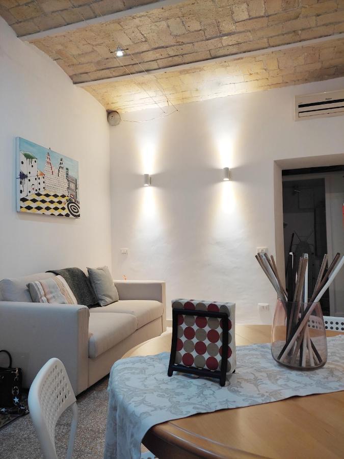 Grazioso Loft Vicino A San Giovanni E Metro C Рим Екстериор снимка